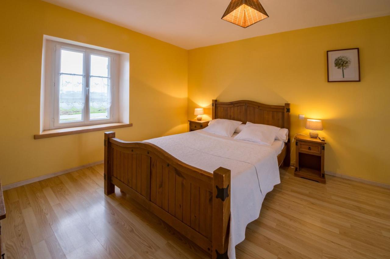 Bed and Breakfast La Cle Des Champs Des Abers Saint-Pabu  Экстерьер фото