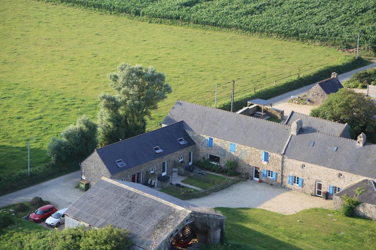 Bed and Breakfast La Cle Des Champs Des Abers Saint-Pabu  Экстерьер фото