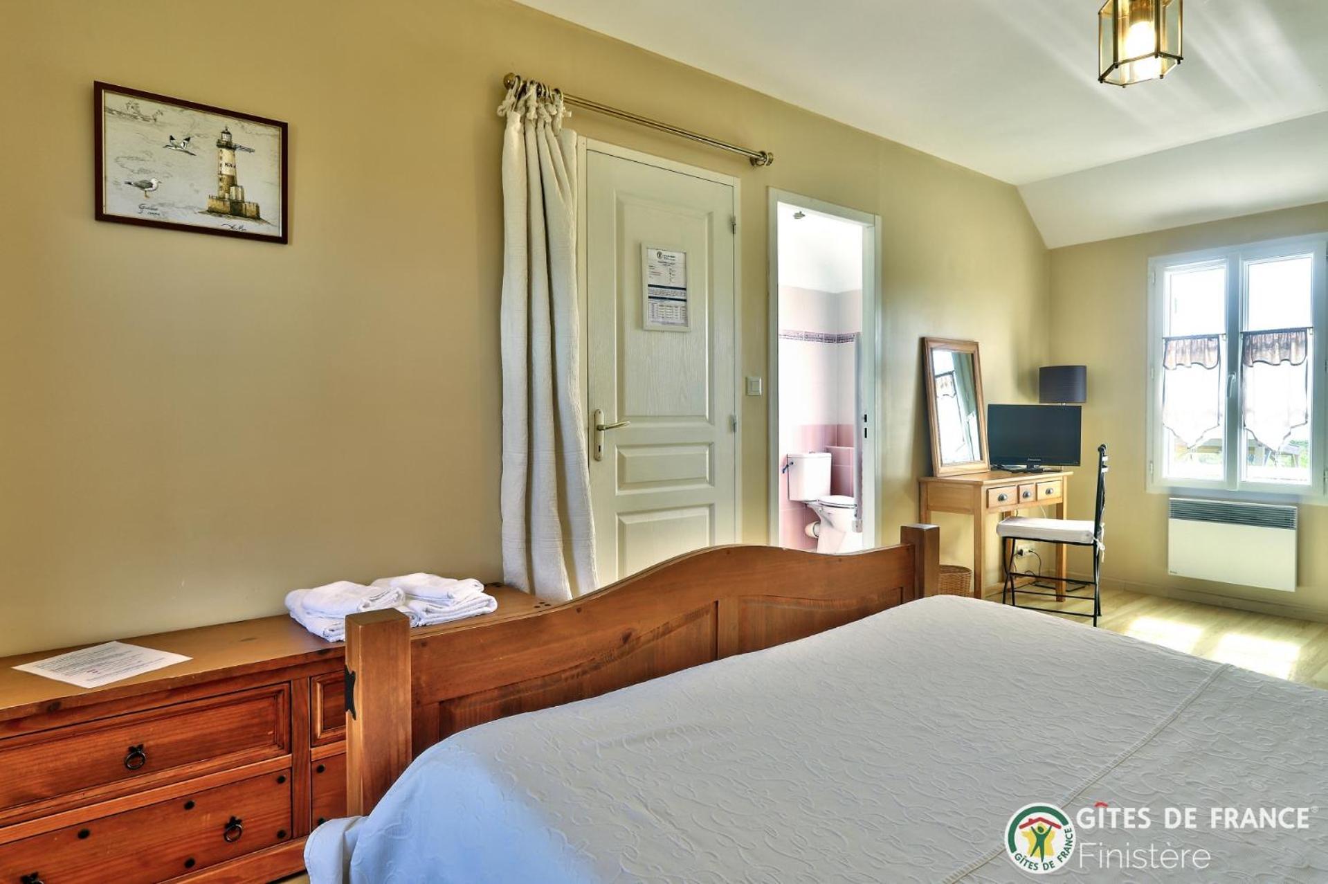 Bed and Breakfast La Cle Des Champs Des Abers Saint-Pabu  Экстерьер фото